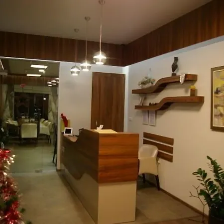 米兰酒店 3*