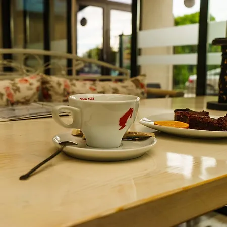 Hotel Milano Burgas City
