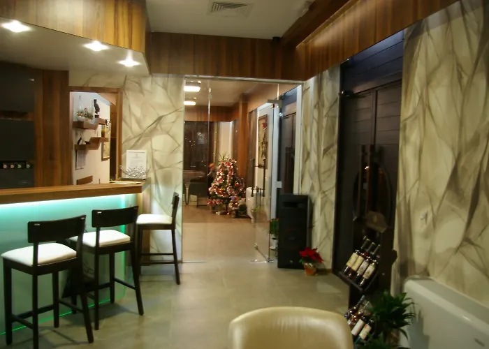 милано Хотел