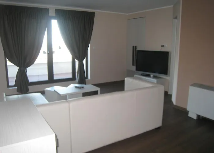 Хотел милано 3*