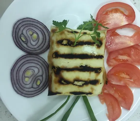 милано Хотел