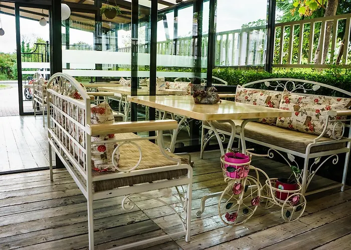 Хотел милано