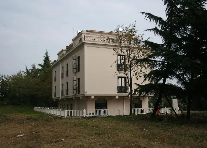 милано Хотел 3*